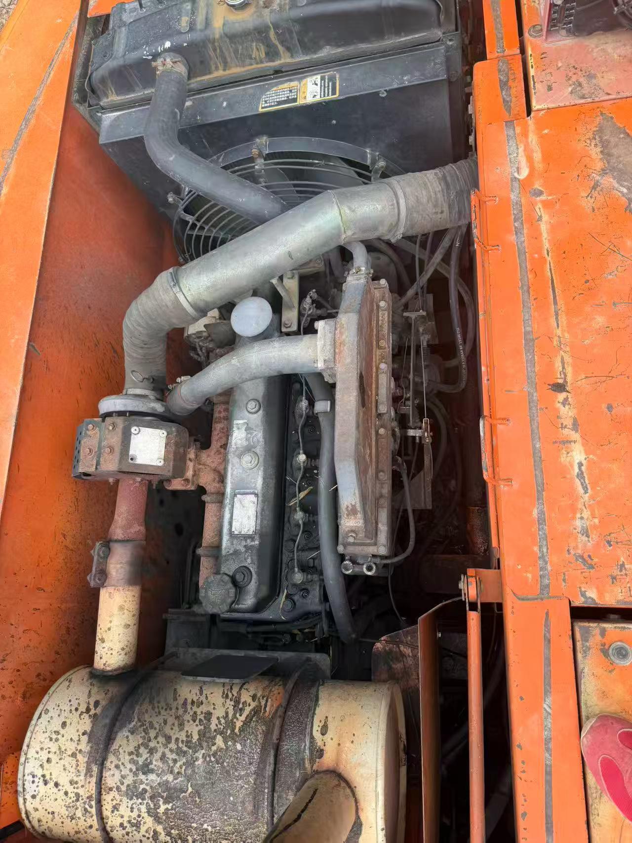 Buy Doosan DH220-7 Used Excavator / 2
