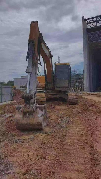 Buy Hyundai R150-7 Used Excavator / 1