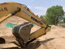 Buy Komatsu PC200 Used Excavator / 9 Buy Komatsu PC200 Used Excavator / 9