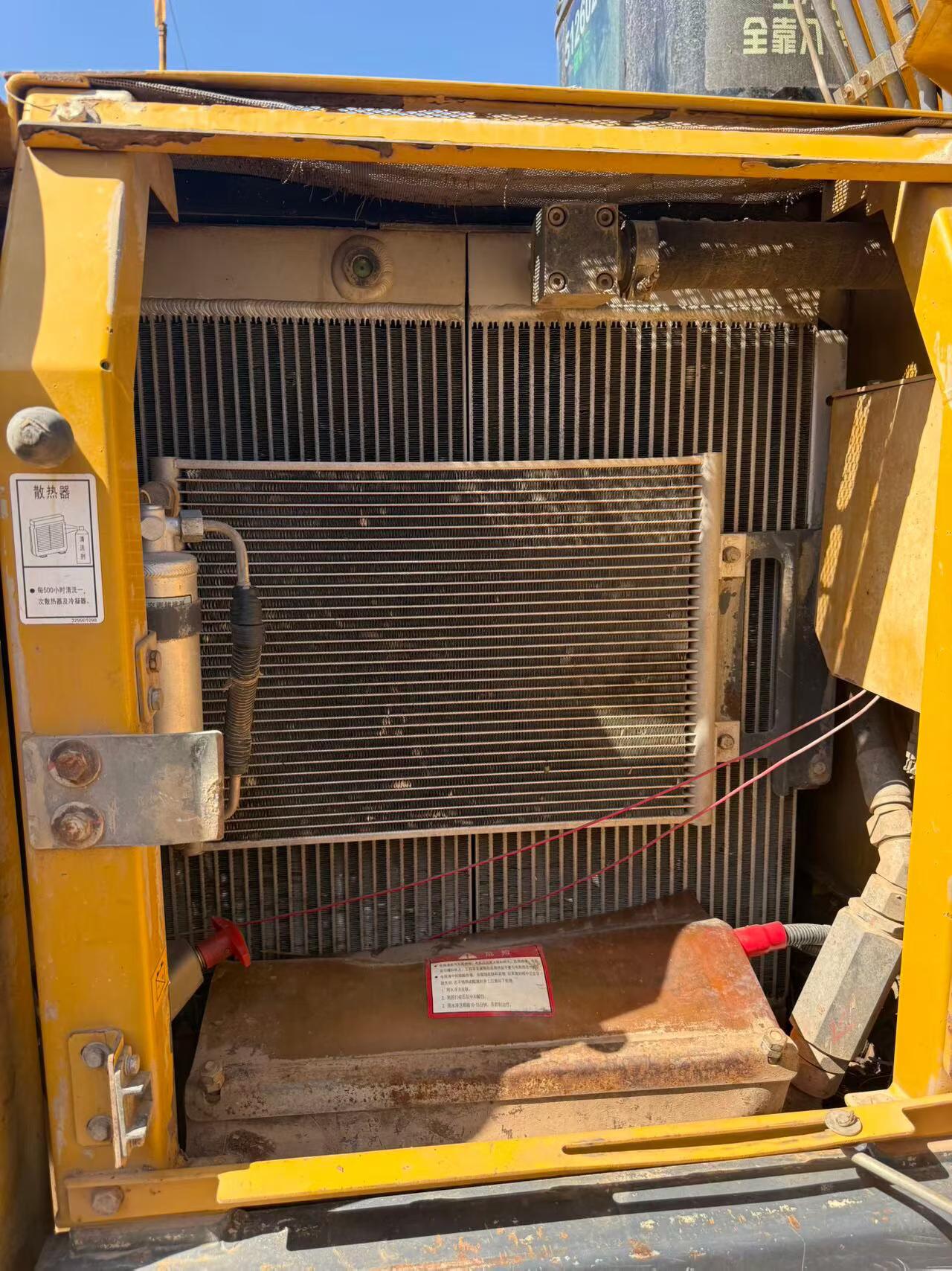 Buy XCMG XE75C Used Excavator / 2