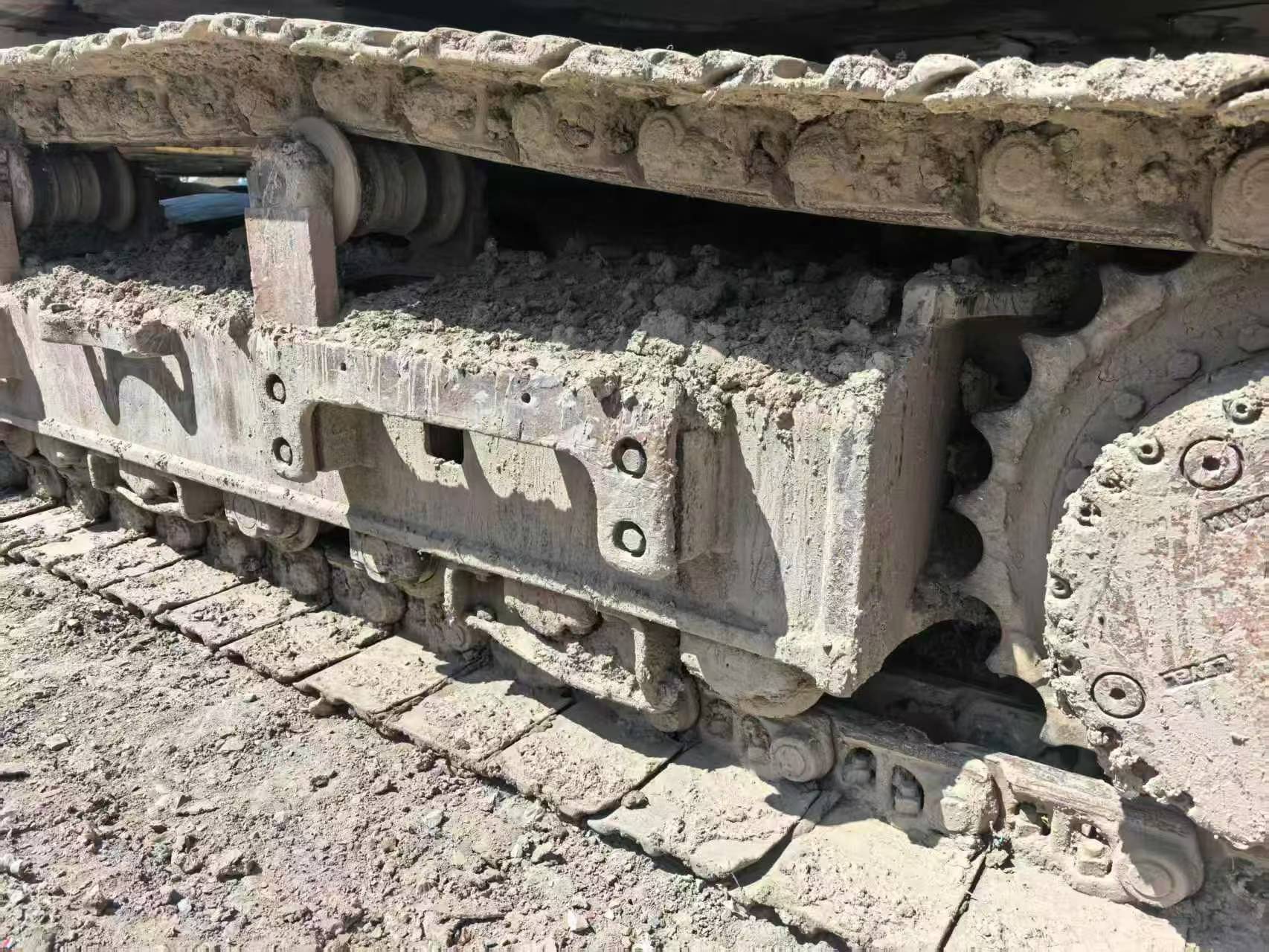 شراء حفارة Kobelco SK270D-8 مستعملة / 8