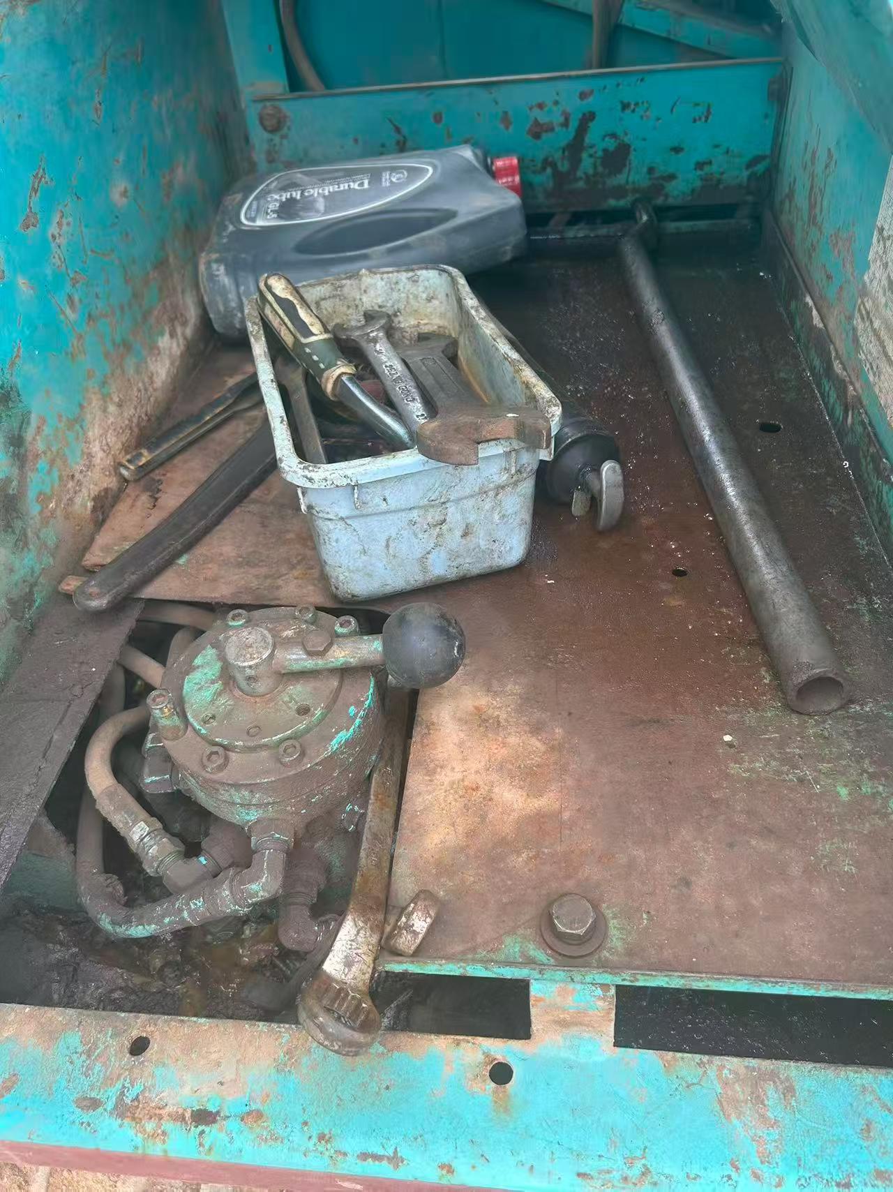 Buy Kobelco SK200-2 Used Excavator / 2
