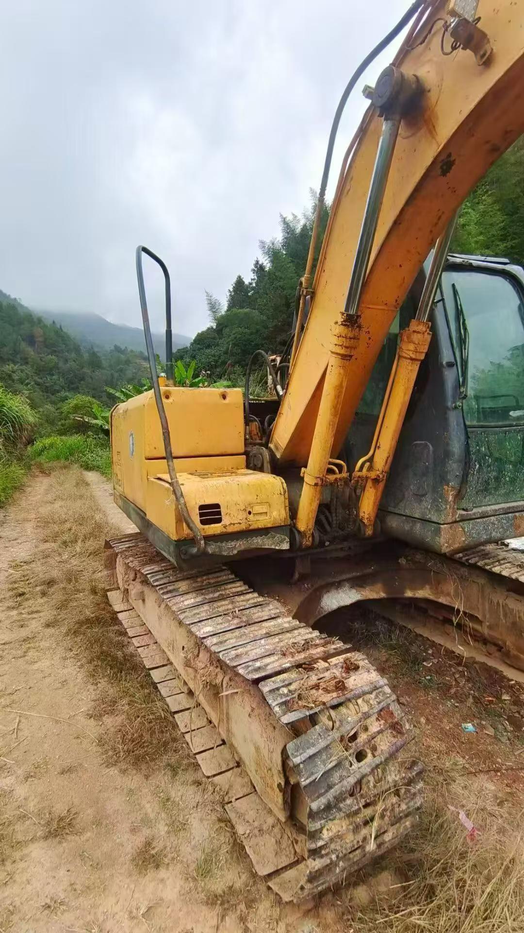 Buy Hyundai 110LVS Used Excavator / 3