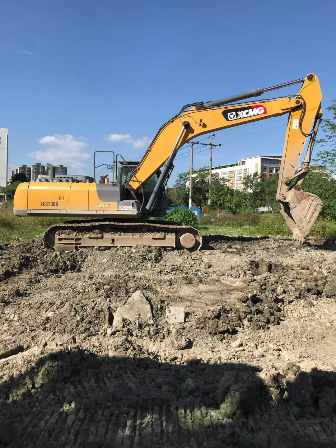 Buy XCMG XE370 Used Excavator / 3