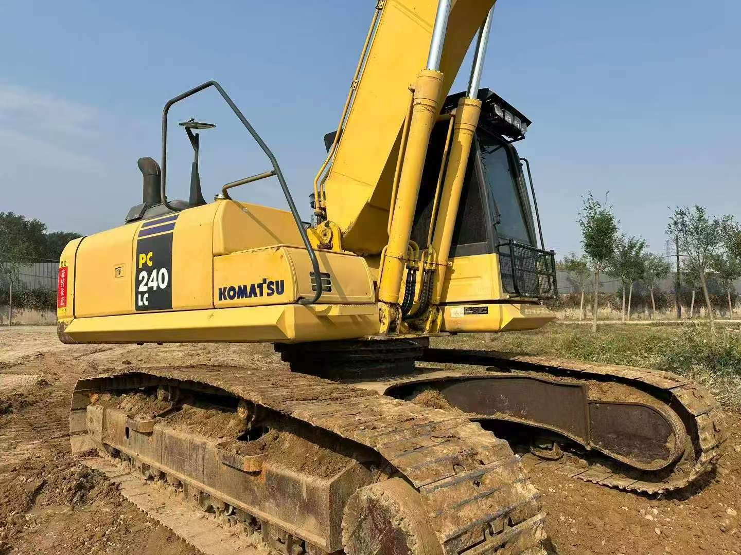 Buy Komatsu PC240-6 Used Excavator / 4