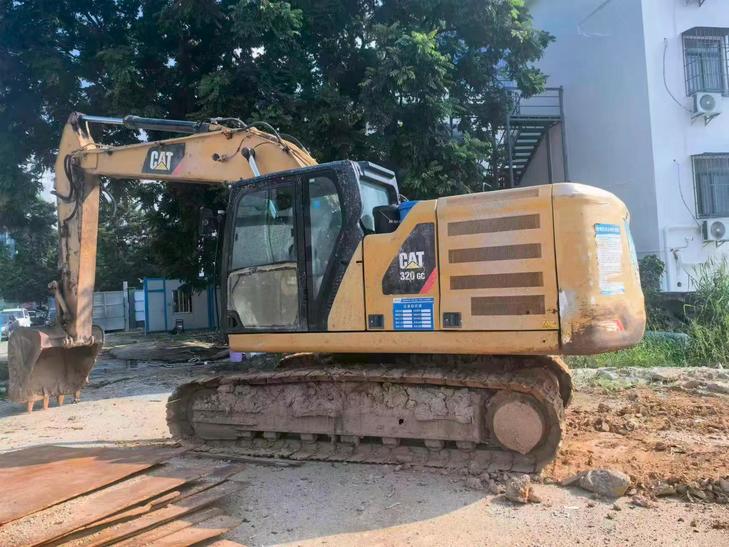 Buy Caterpillar 320GC Used Excavator / 1