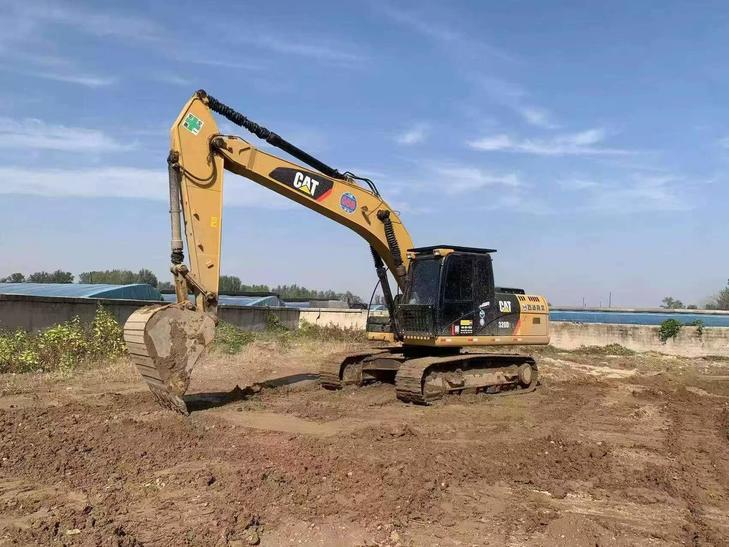 Buy Caterpillar 320D Used Excavator / 1