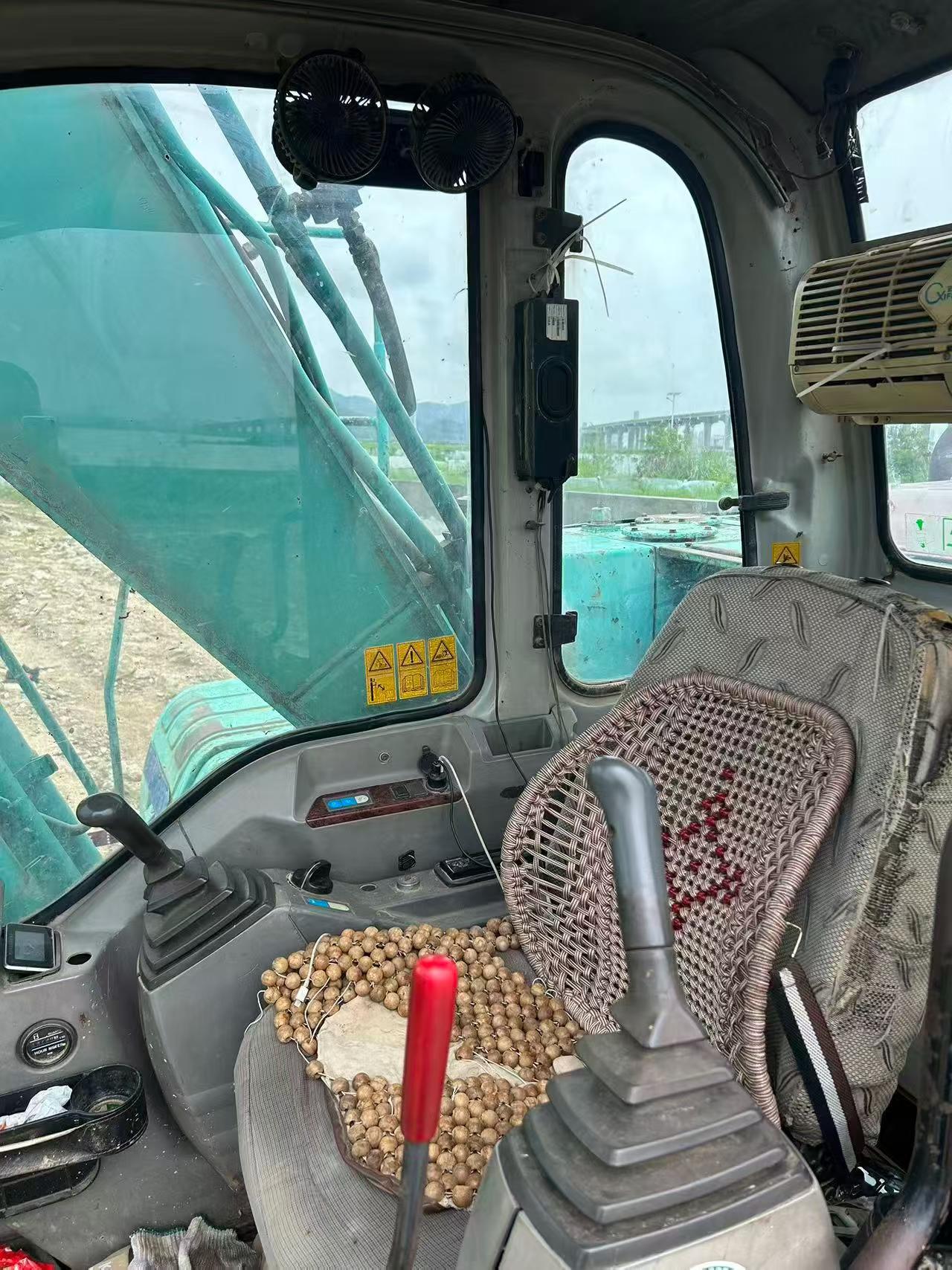 Buy Kobelco SK200-2 Used Excavator / 9