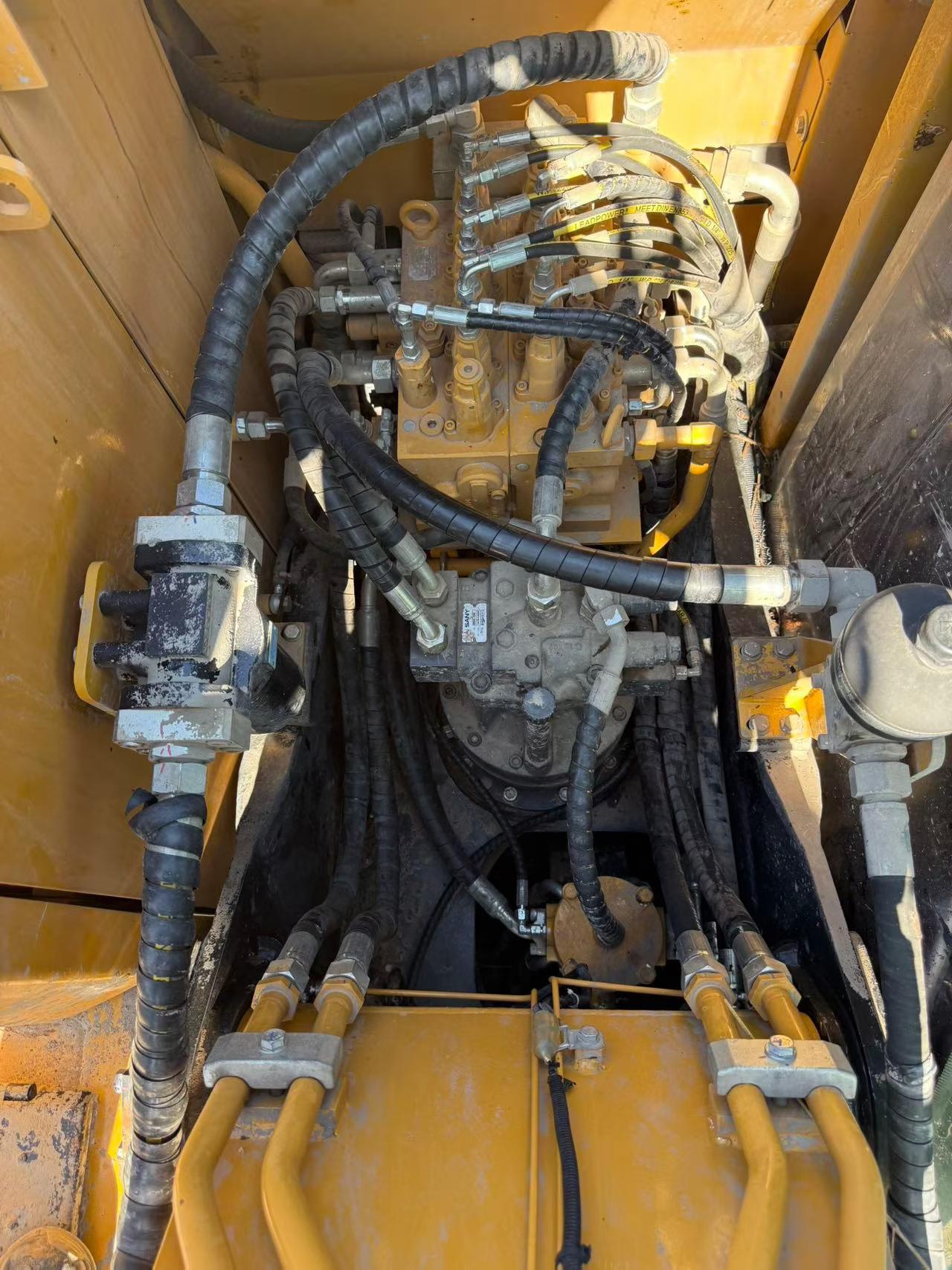 Buy Sany SY135 Used Excavator / 6