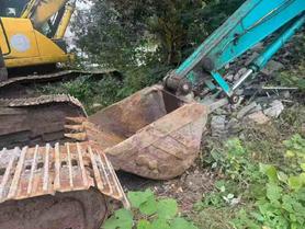 Buy Kobelco SK210 Used Excavator / 4 Buy Kobelco SK210 Used Excavator / 4