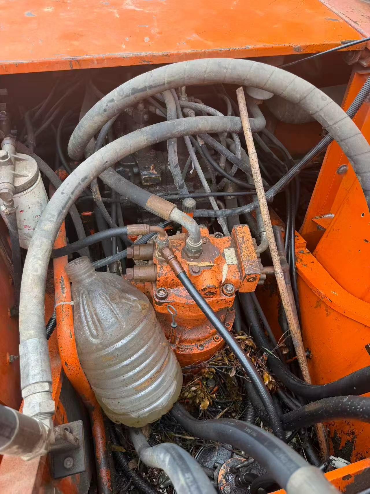 Buy Doosan DH220-7 Used Excavator / 3