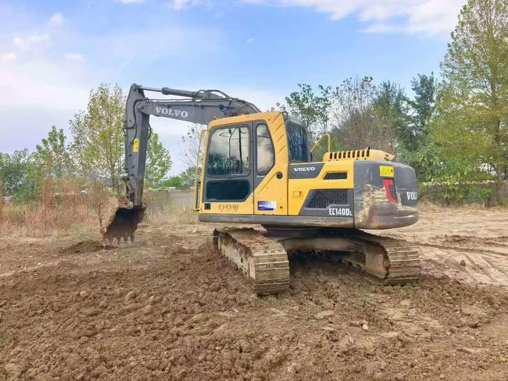 Buy Volvo EC140 Used Excavator / 1