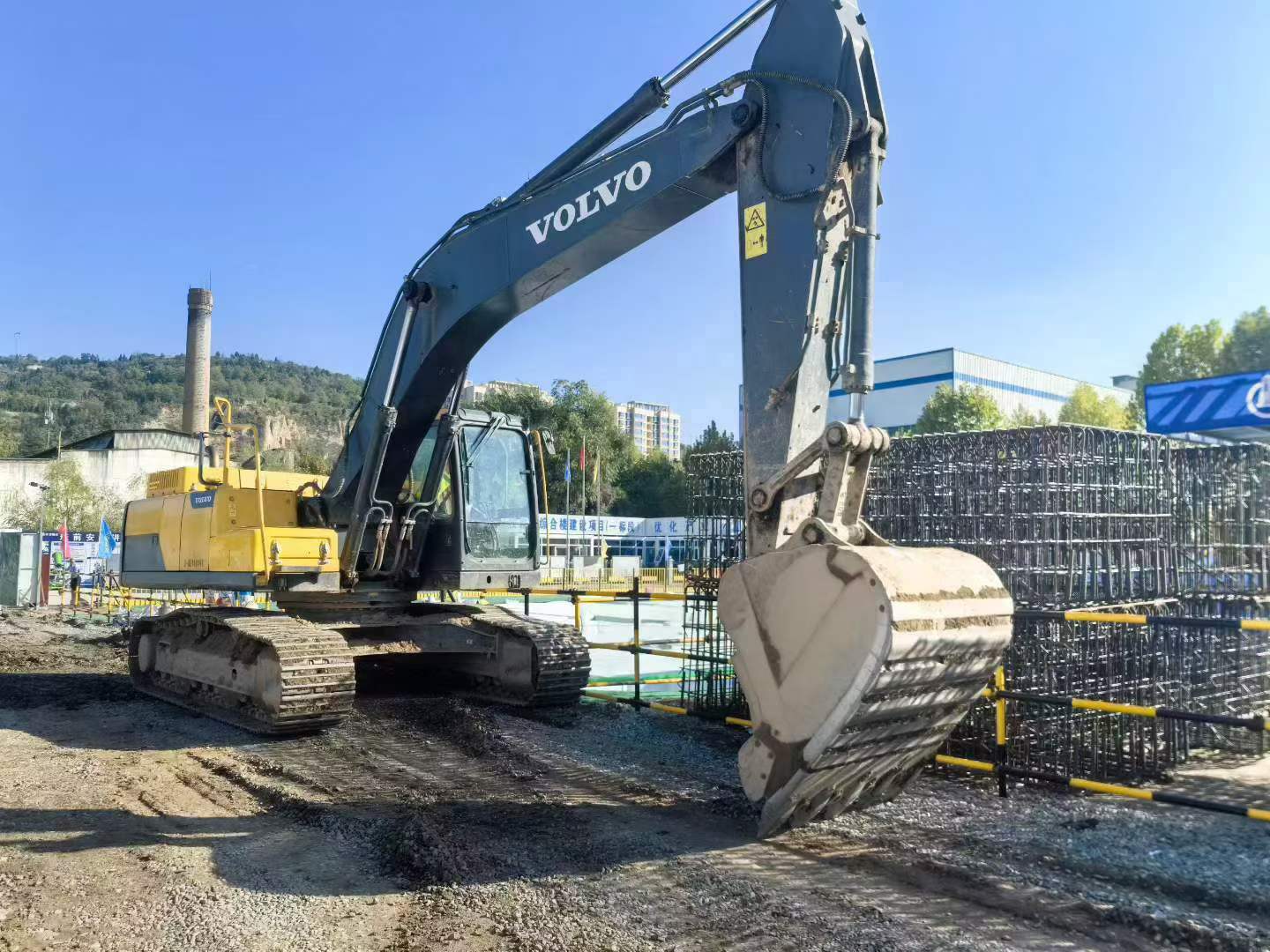 Buy Volvo EC250D Used Excavator / 4