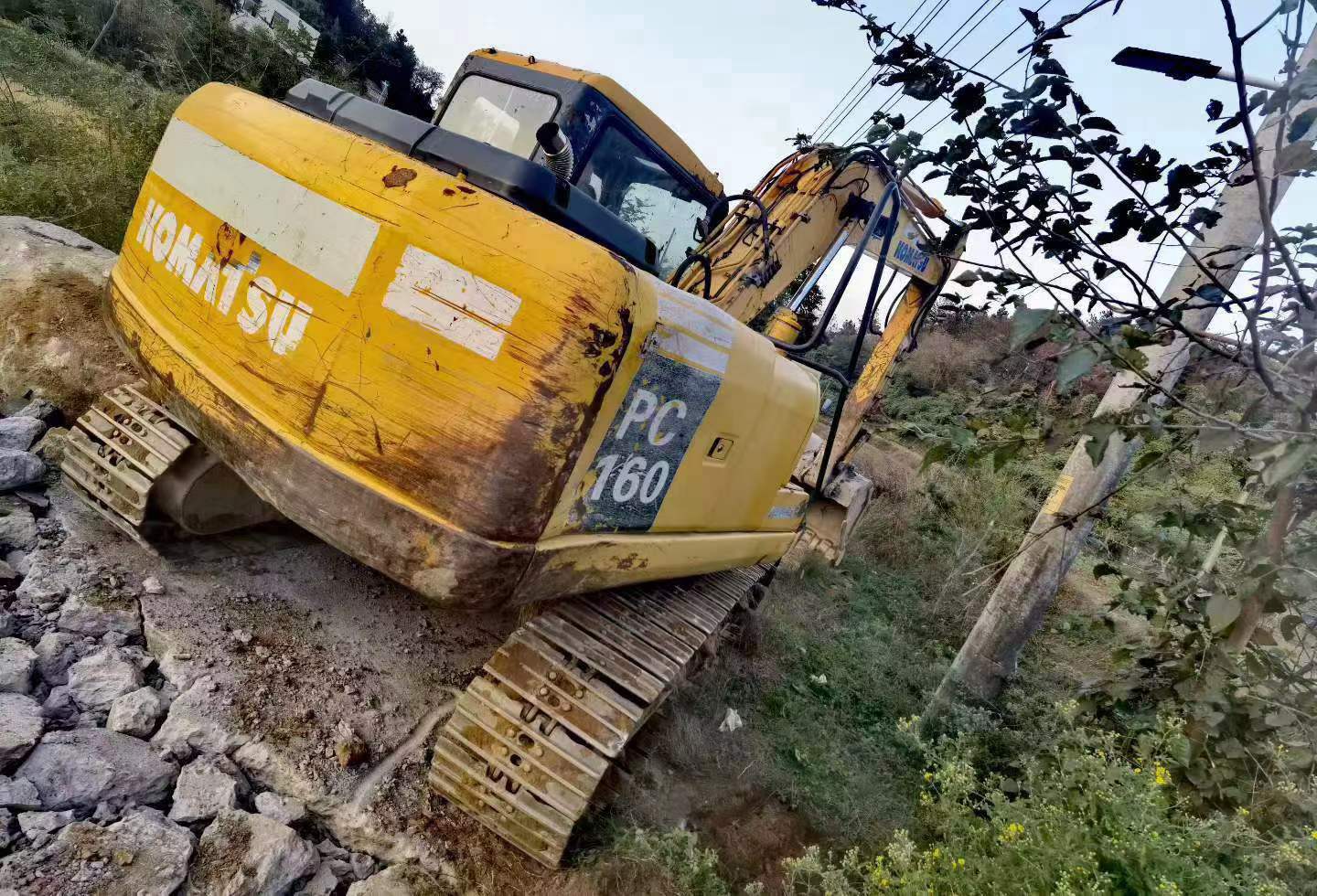Buy Komatsu PC130 Used Excavator / 3