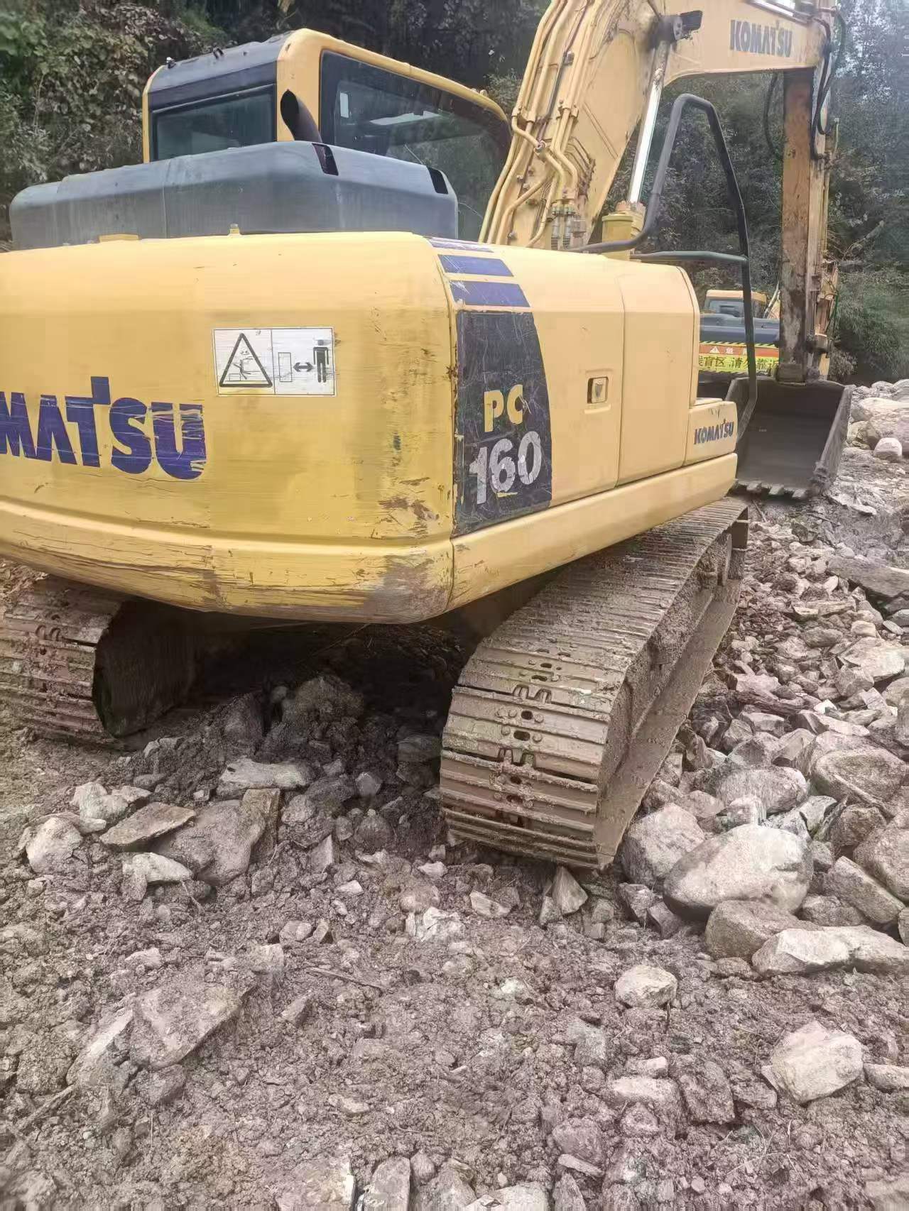 Buy Komatsu PC130 Used Excavator / 3