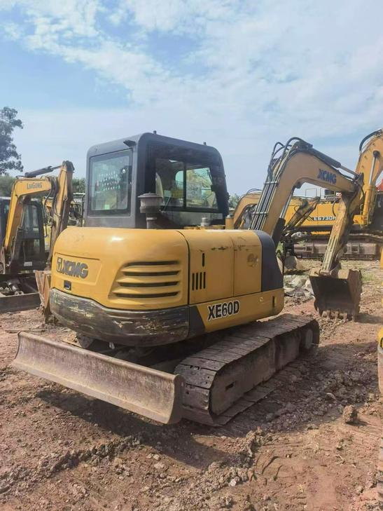 Buy XCMG XE60 Used Excavator / 1