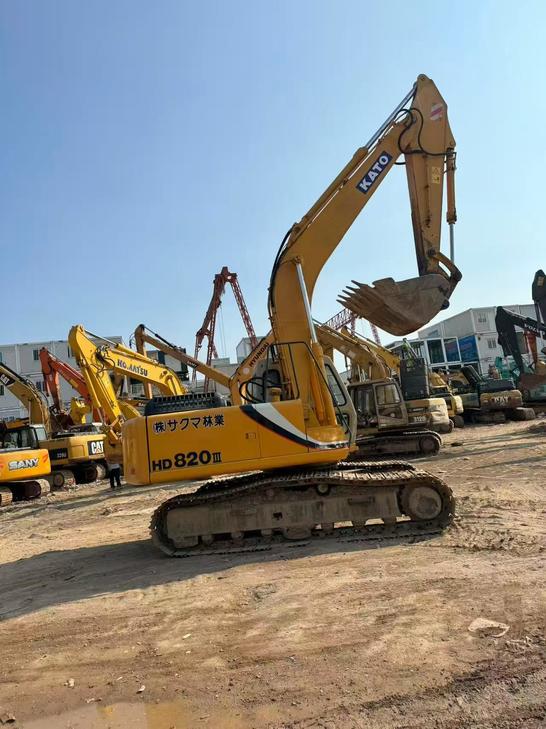 Buy Kato Used Excavator / 1