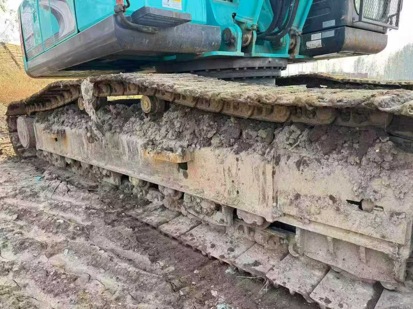 شراء حفارة Kobelco SK260 مستعملة / 6