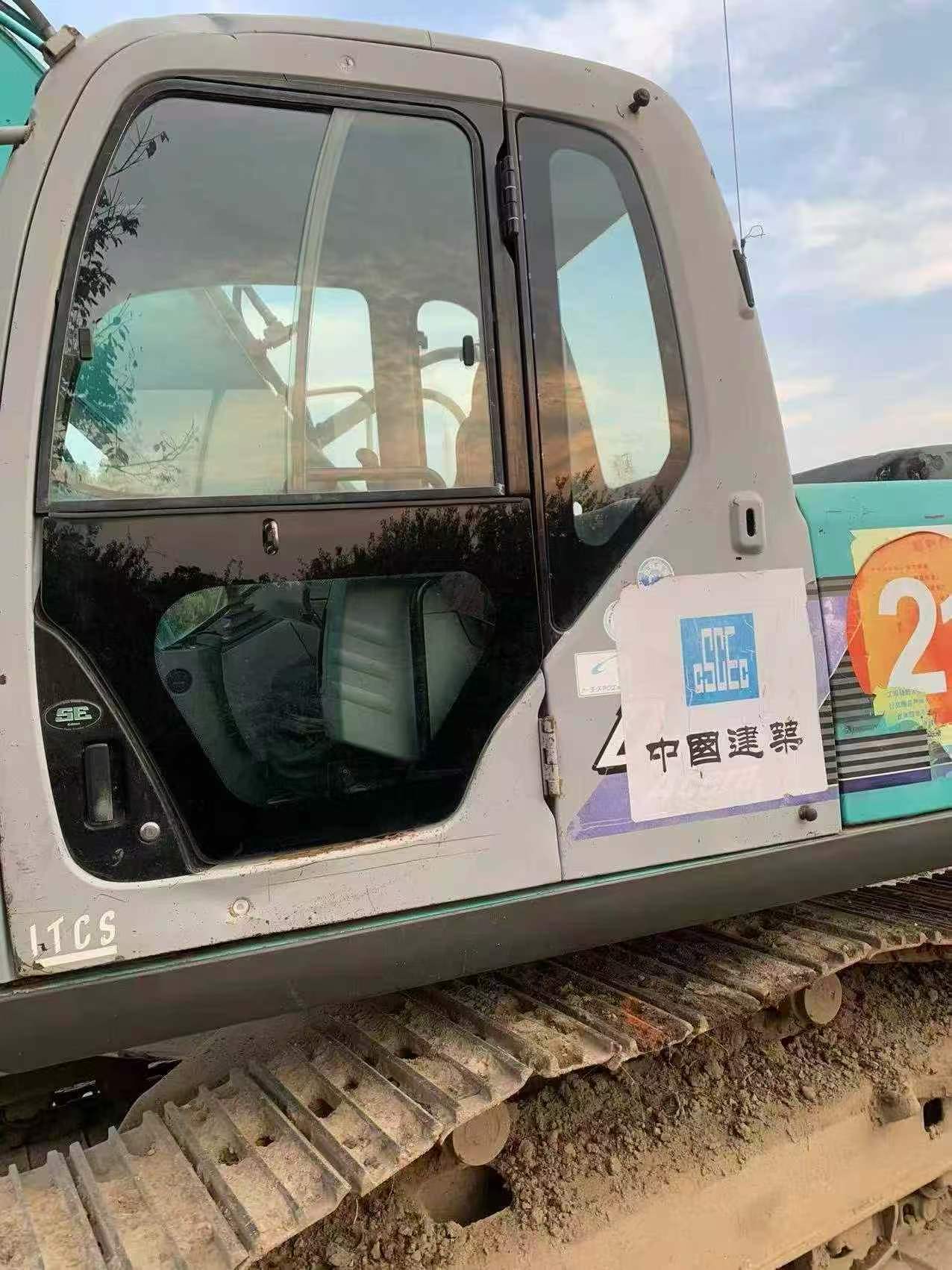 شراء حفارة Kobelco SK200-9 مستعملة / 4