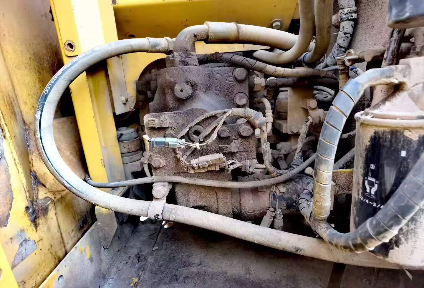 Buy Komatsu PC130 Used Excavator / 7