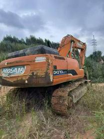 Buy Doosan DH300-7 Used Excavator / 2 Buy Doosan DH300-7 Used Excavator / 2
