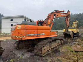Buy Doosan DX260LC Used Excavator / 2 Buy Doosan DX260LC Used Excavator / 2