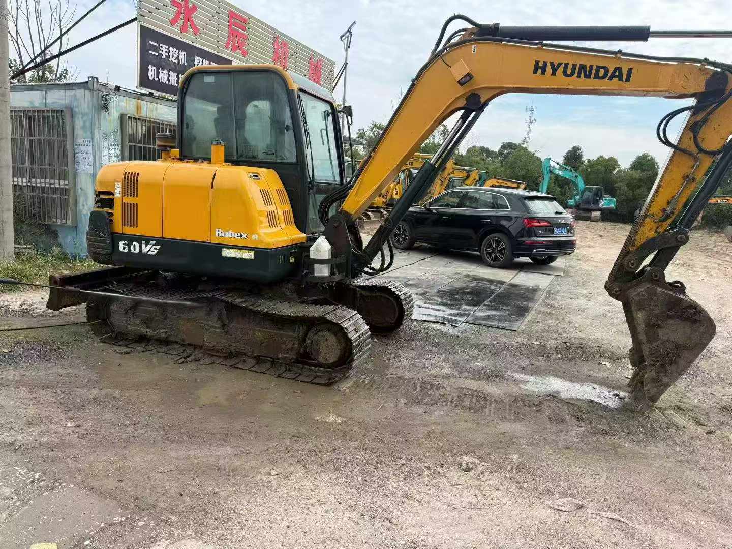 Buy Hyundai HX60 Used Excavator / 2