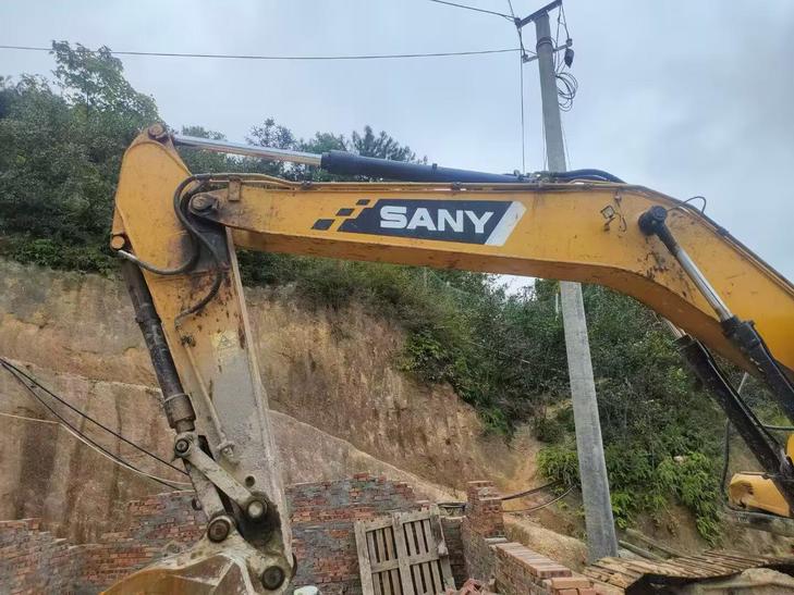 Buy Sany SY195C Used Excavator / 1