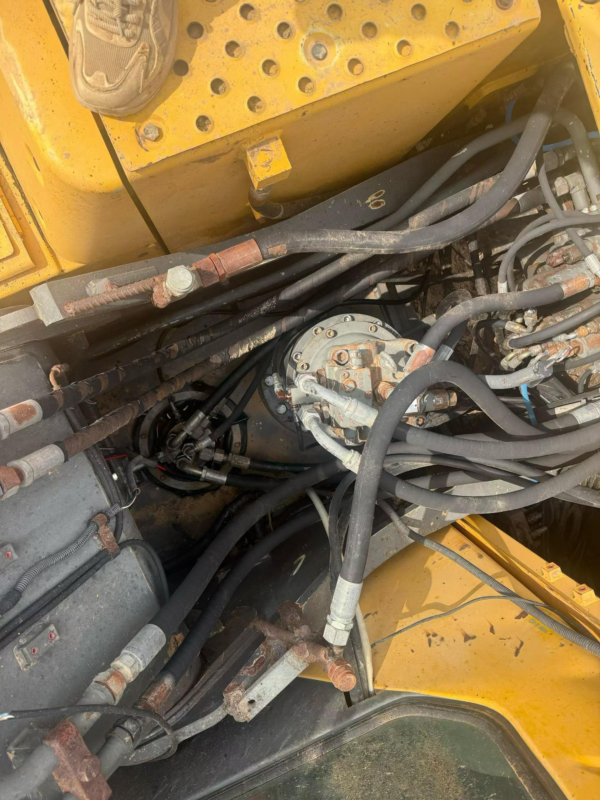 Buy Volvo EC210B Used Excavator / 5