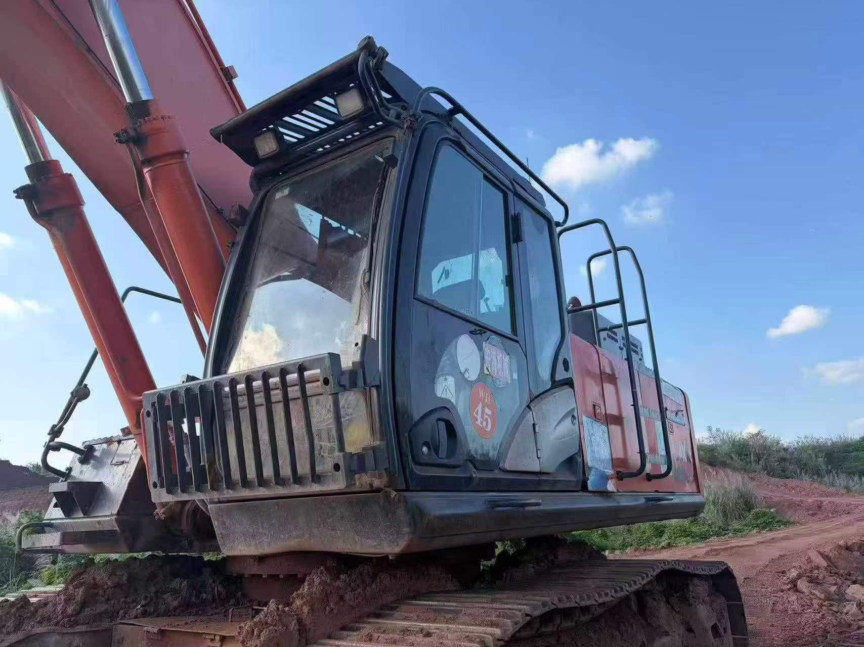 Buy Hitachi ZX490LCH-5A Used Excavator / 8