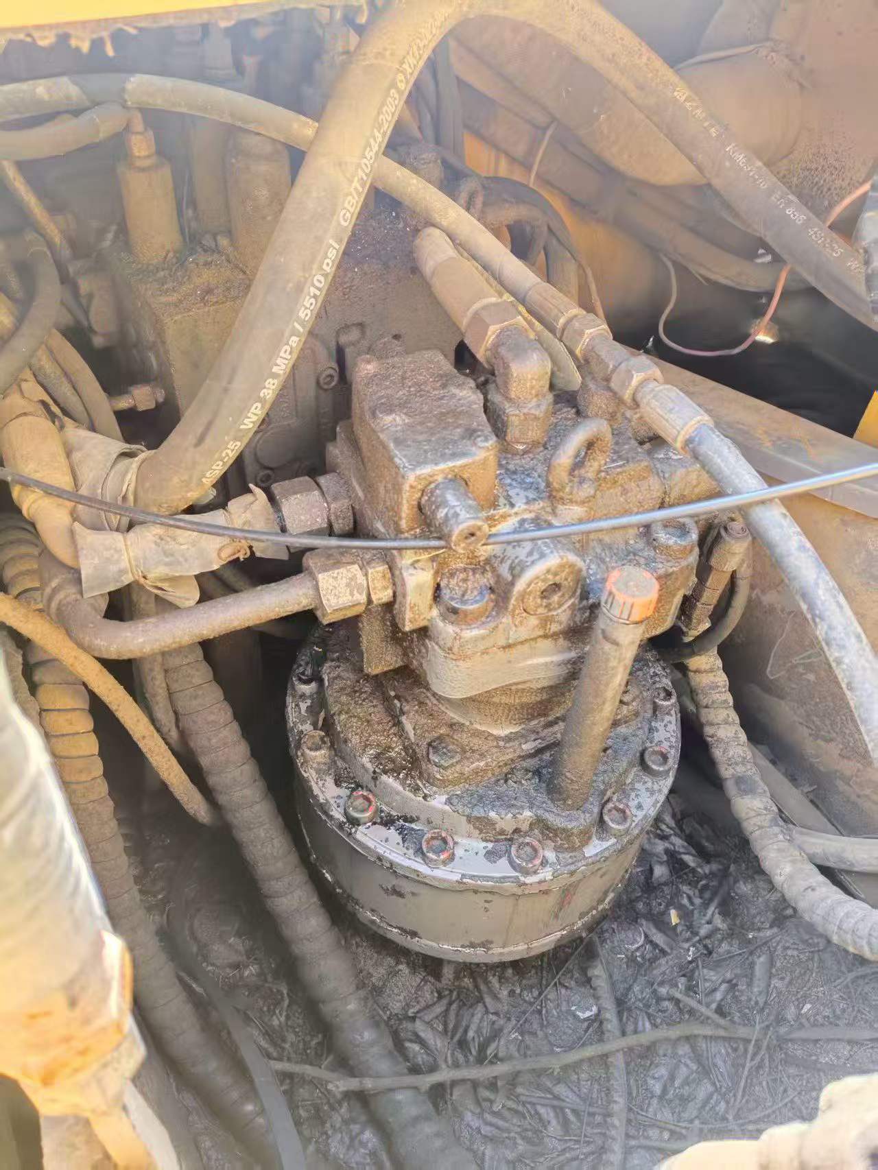 Buy XCMG XE215CA Used Excavator / 4