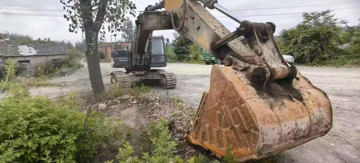 Buy XCMG XE380K Used Excavator / 1