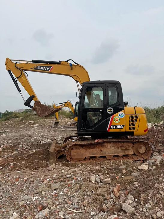 Buy Sany SY75 Used Excavator / 1