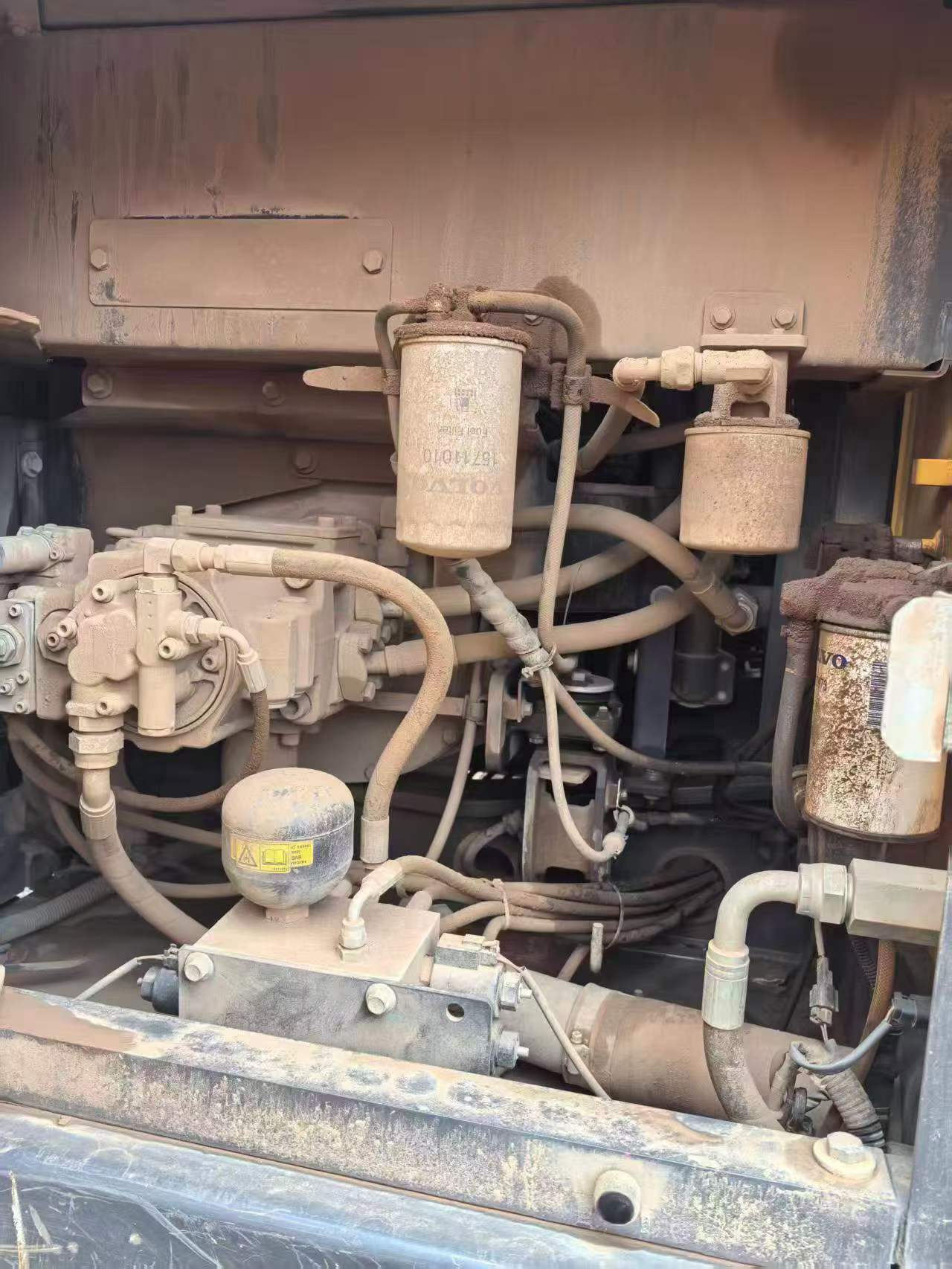 Buy Volvo L120E Used Excavator / 3