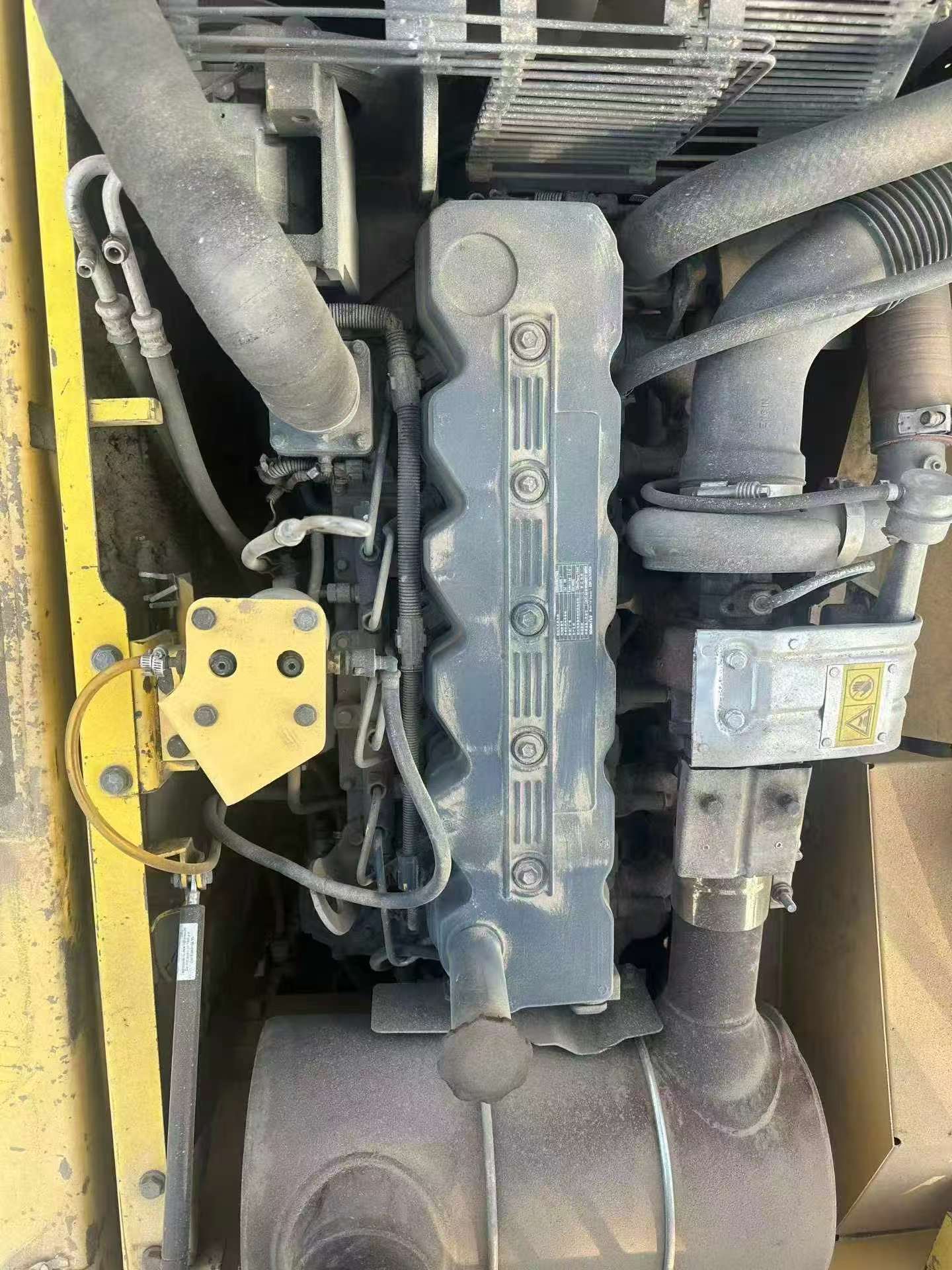 Buy Komatsu PC240-6 Used Excavator / 8