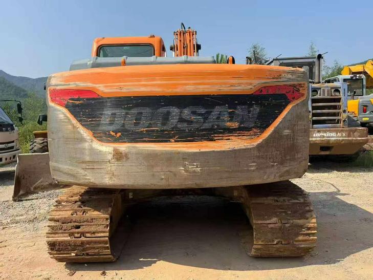 Buy Doosan S130W-3 Used Excavator / 1