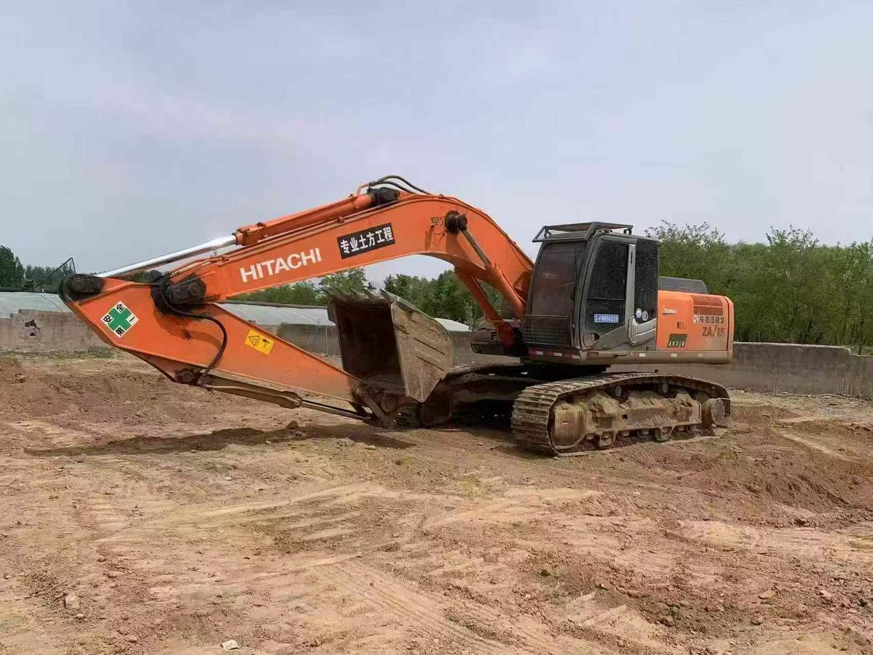 شراء Hitachi ZX270-3 مستعمل حفارة