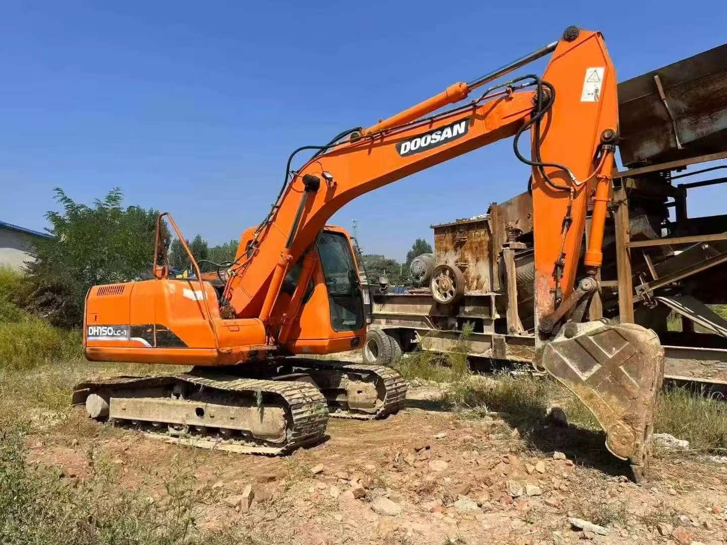 Compre Excavadora Doosan DH150-7 Usada / 2