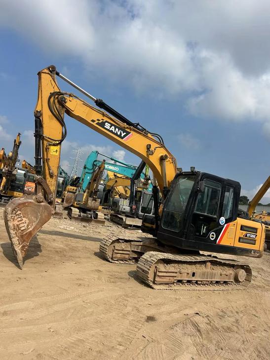 Buy Sany SY135 Used Excavator / 1