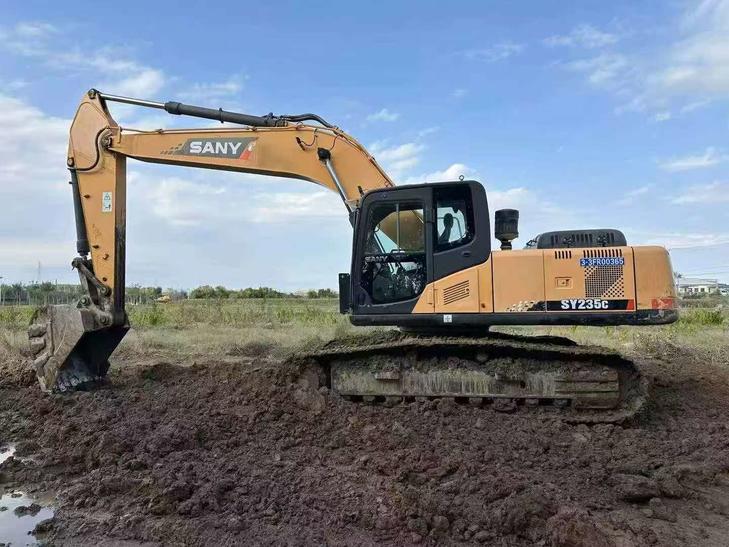 Buy Sany SY235C Used Excavator / 1