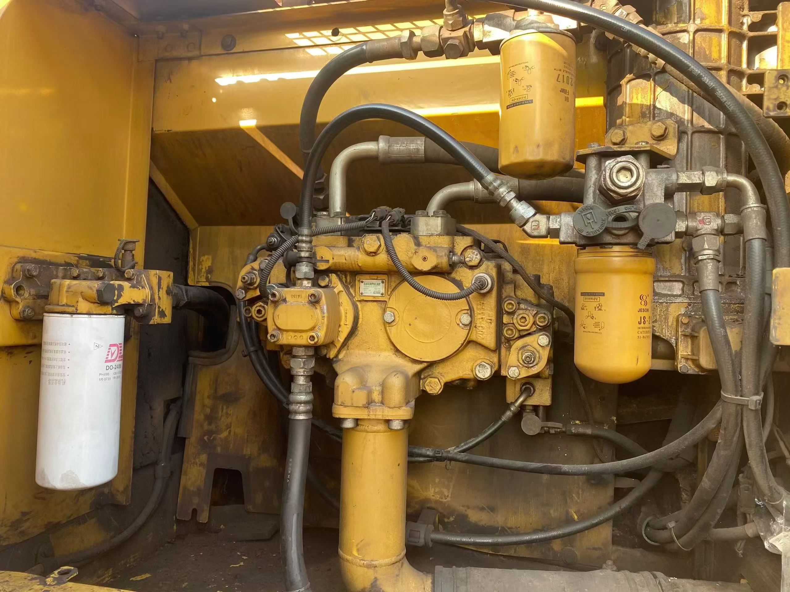 Buy Caterpillar 324D Used Excavator / 6