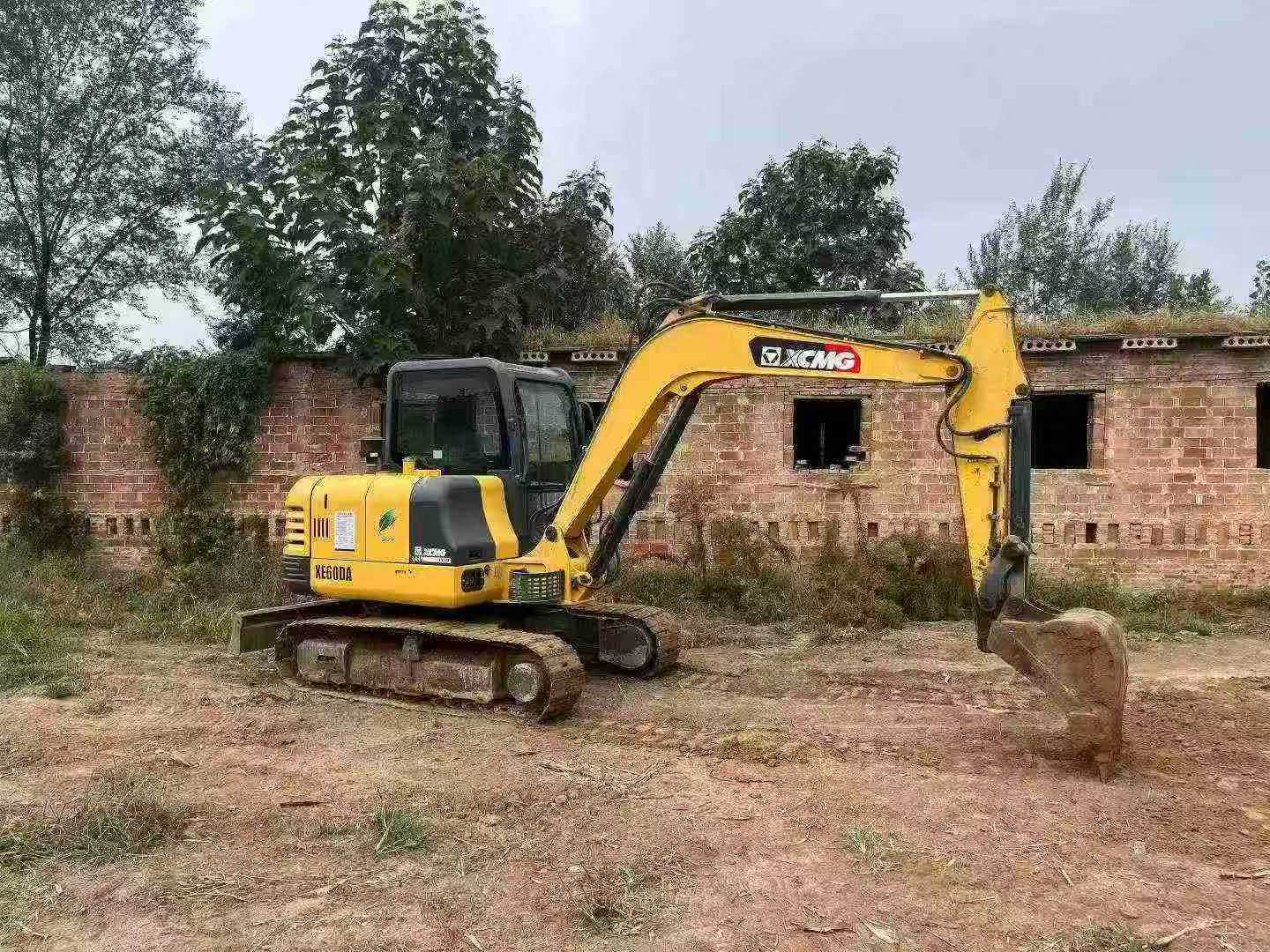 Buy XCMG XE60 Used Excavator / 2