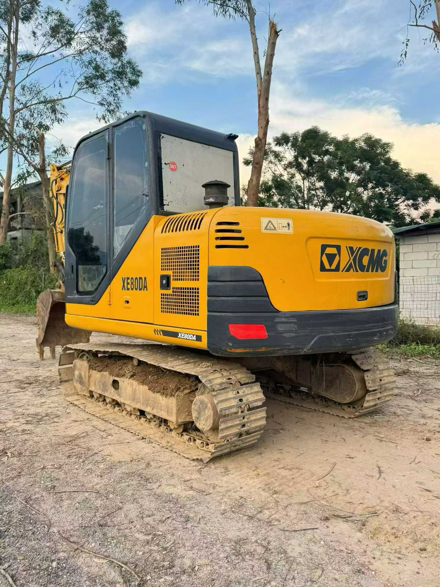 شراء حفارة XCMG XE80 مستعملة / 6