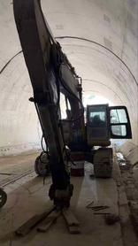 Buy Komatsu PC220-8 Used Excavator / 4 Buy Komatsu PC220-8 Used Excavator / 4