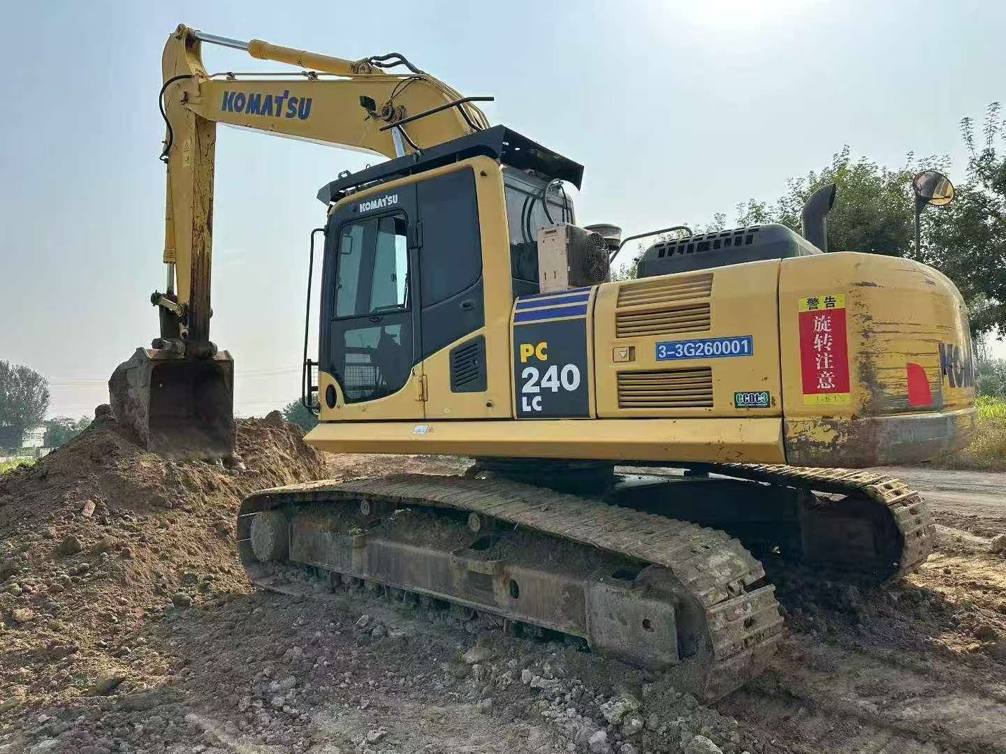 Buy Komatsu PC240-6 Used Excavator / 3