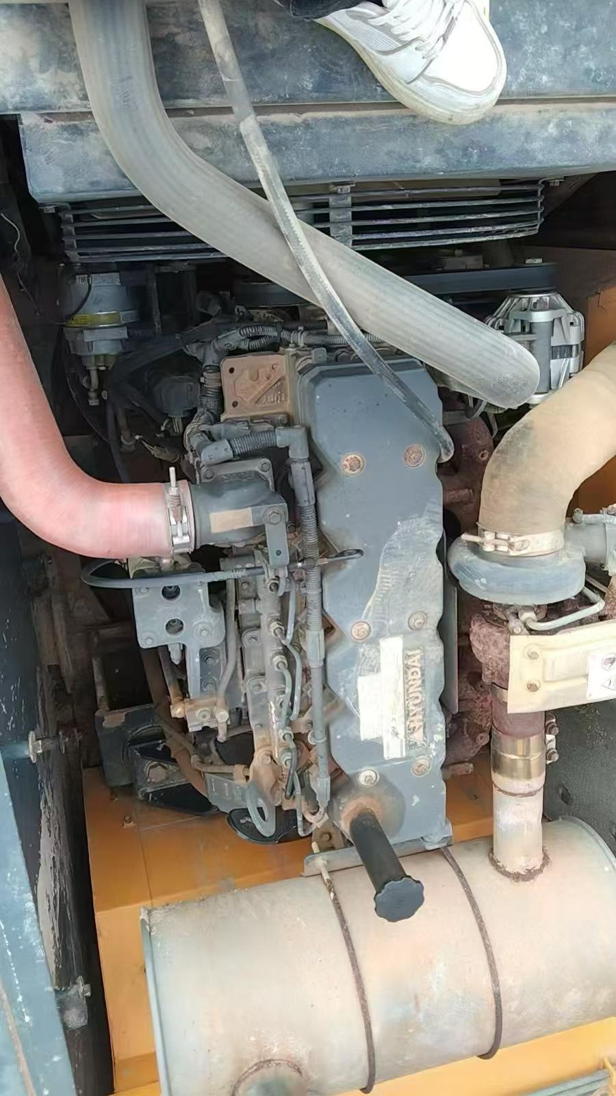Buy Hyundai R215-7 Used Excavator / 4