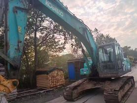 Buy Kobelco SK210 Used Excavator / 4 Buy Kobelco SK210 Used Excavator / 4