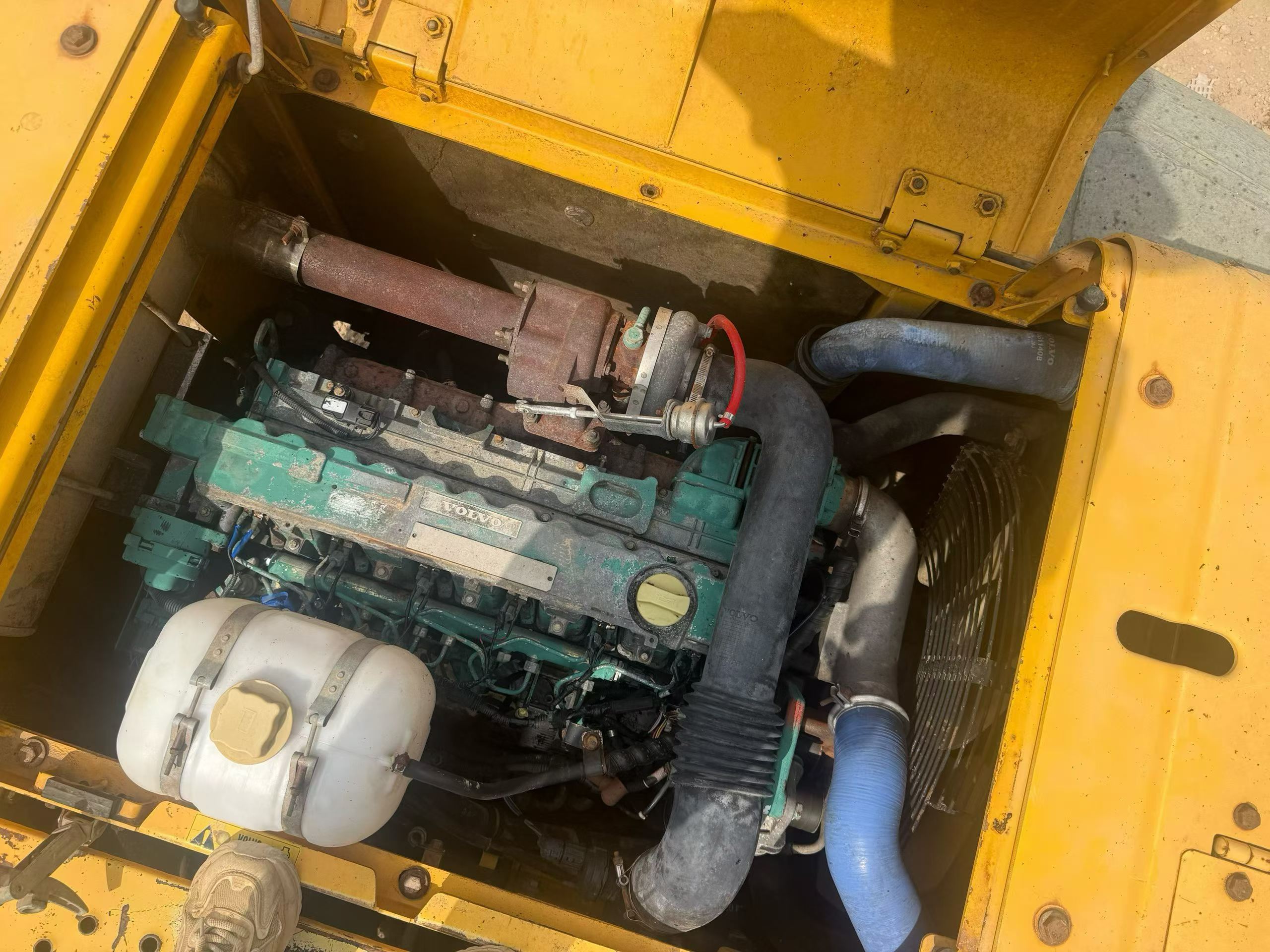 Buy Volvo EC210B Used Excavator / 9