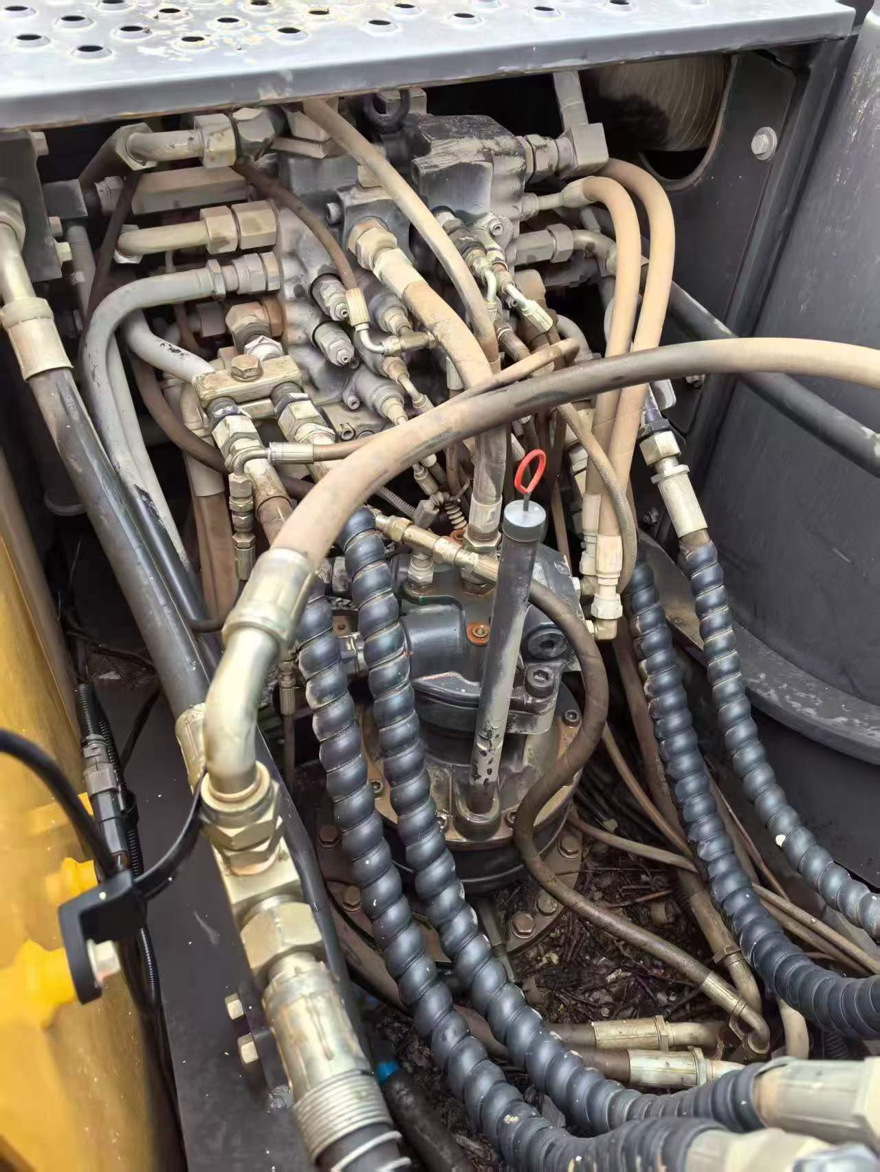 Buy Volvo L120E Used Excavator / 2