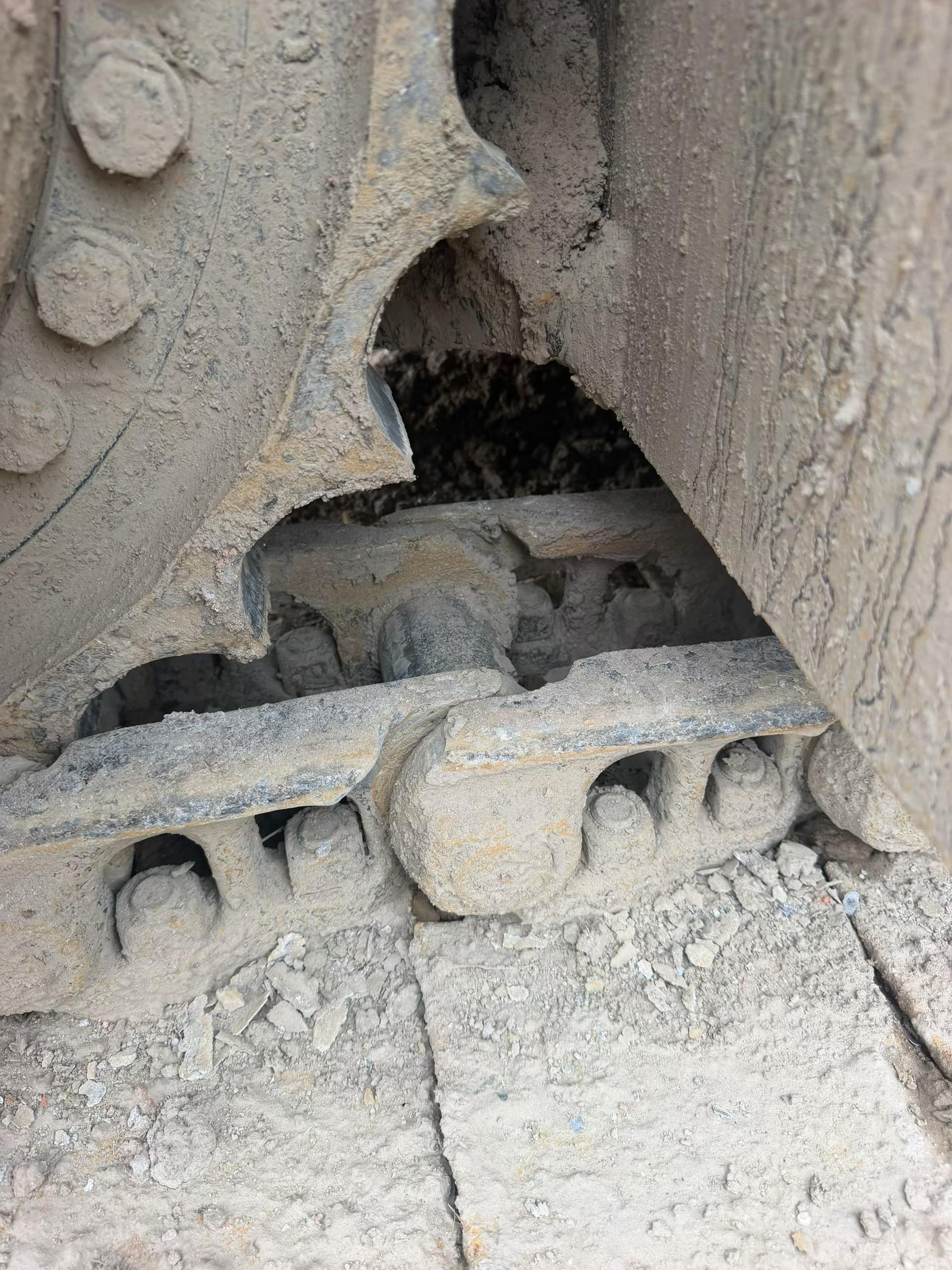 Buy XCMG XE380K Used Excavator / 6